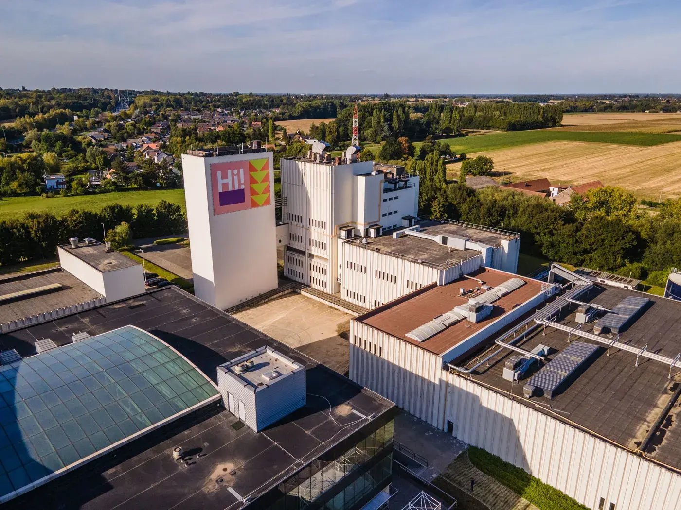 6864df1959feeee18600928e_Hi!-Festival-41