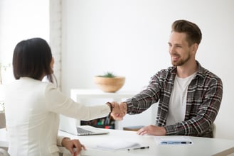 Conception et mise en œuvre des processus administratifs du Mid-Office