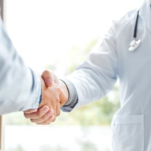 Coopération stratégique dans le secteur de la santé : Leçons pour les administrateurs